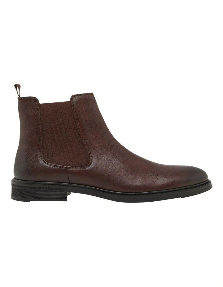 Connor Chelsea Boot in Whiskey