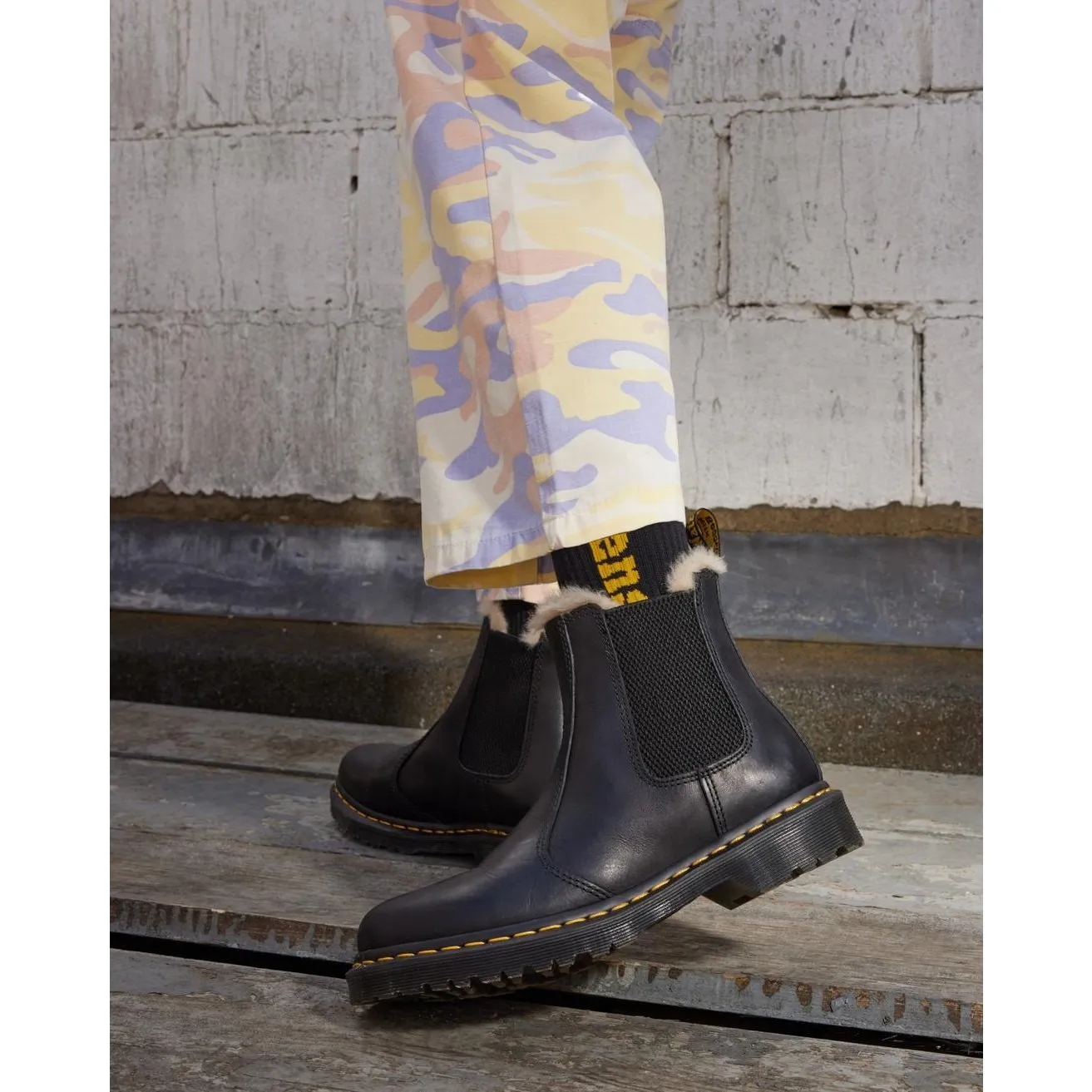 Dr. Martens 2976 Leonore Faux Fur Lined Chelsea Boot