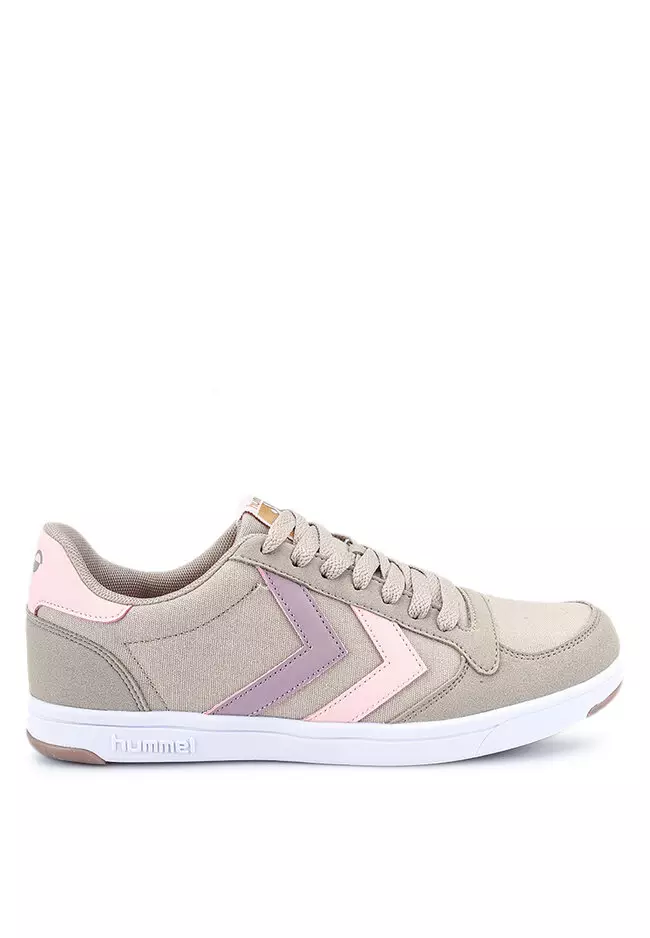 Hummel Stadil Light Canvas Court Style Trainers