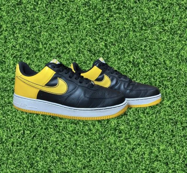 Nike air force 1 low black varsity maize