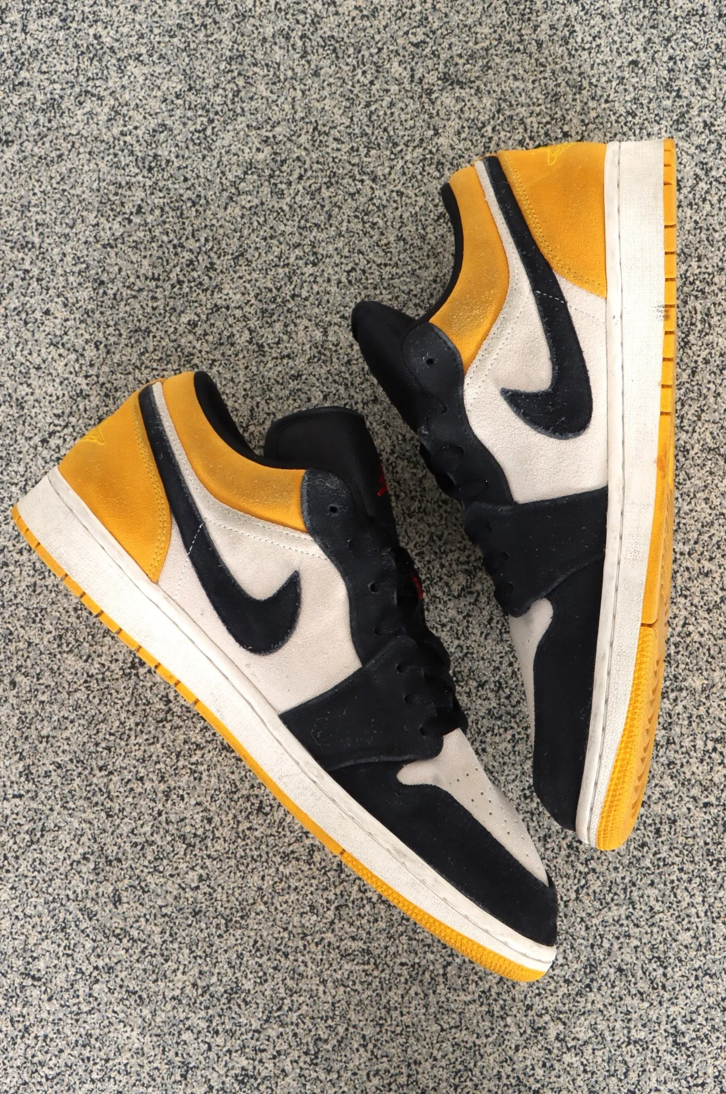 NIKE Air Jordan 1 'Sail / University Gold' Low Sneakers (11)