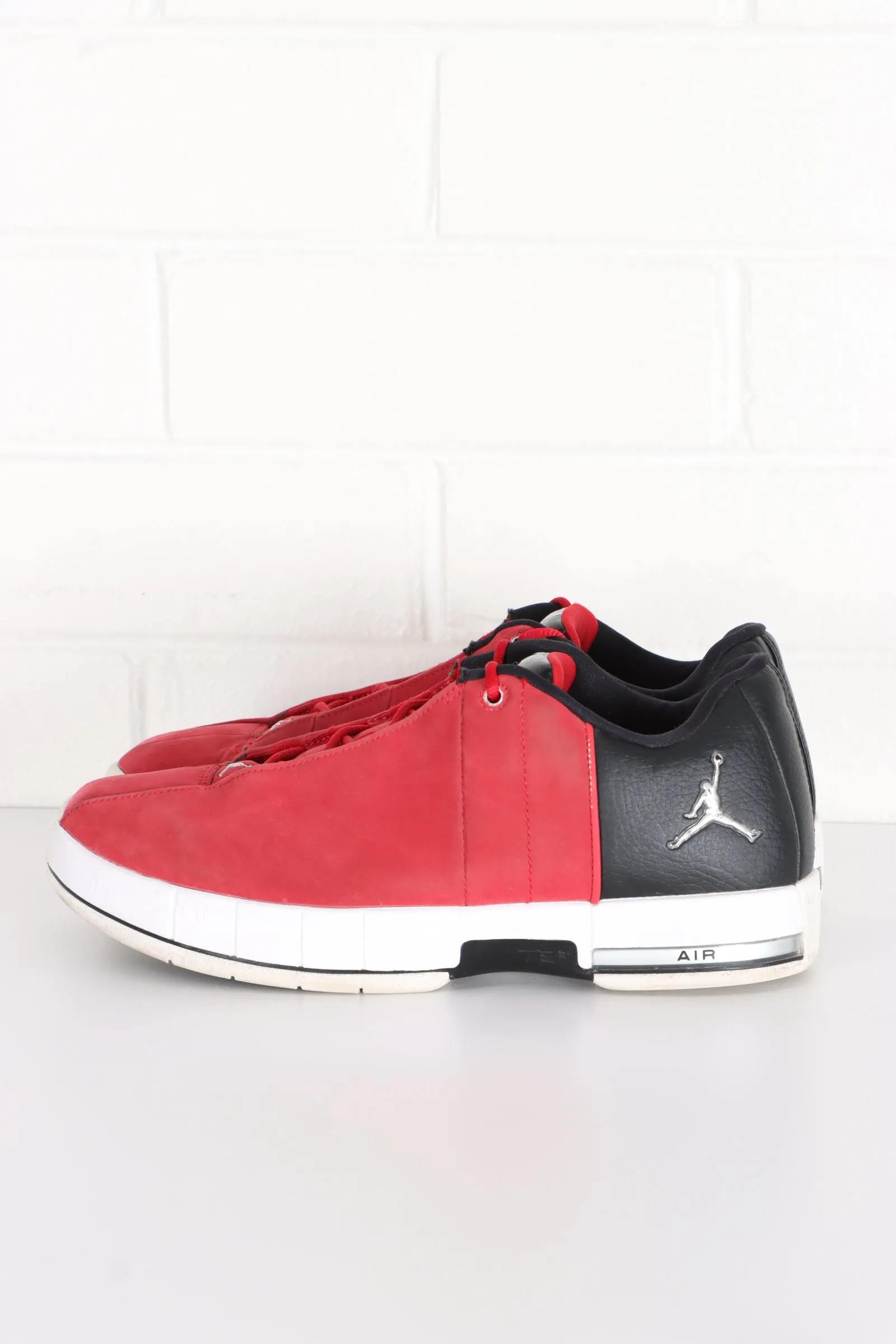 NIKE Air Jordan TE 2 'Gym Red' Low Sneakers (8.5)