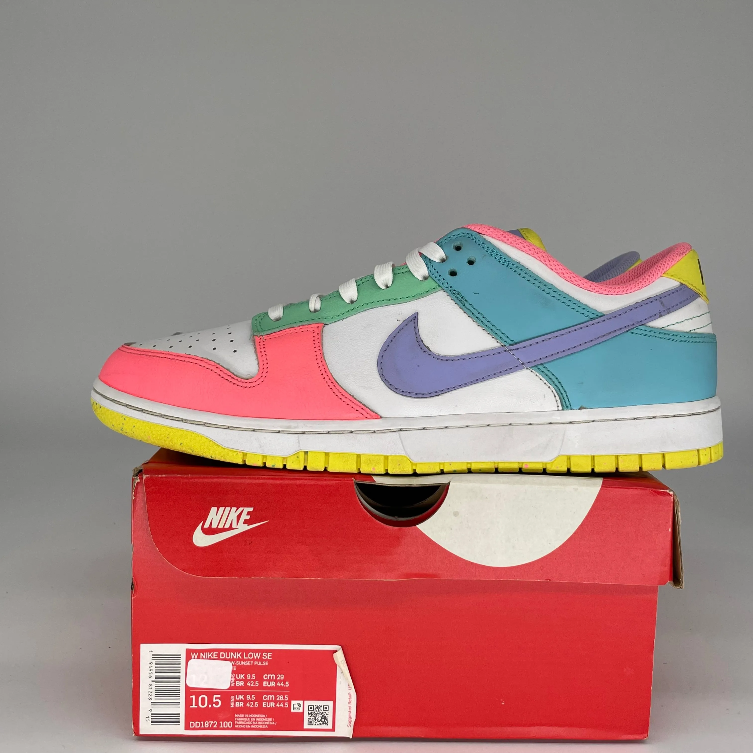 NIKE DUNK LOW EASTER CANDY W SIZE 10.5/12W DD1872-100