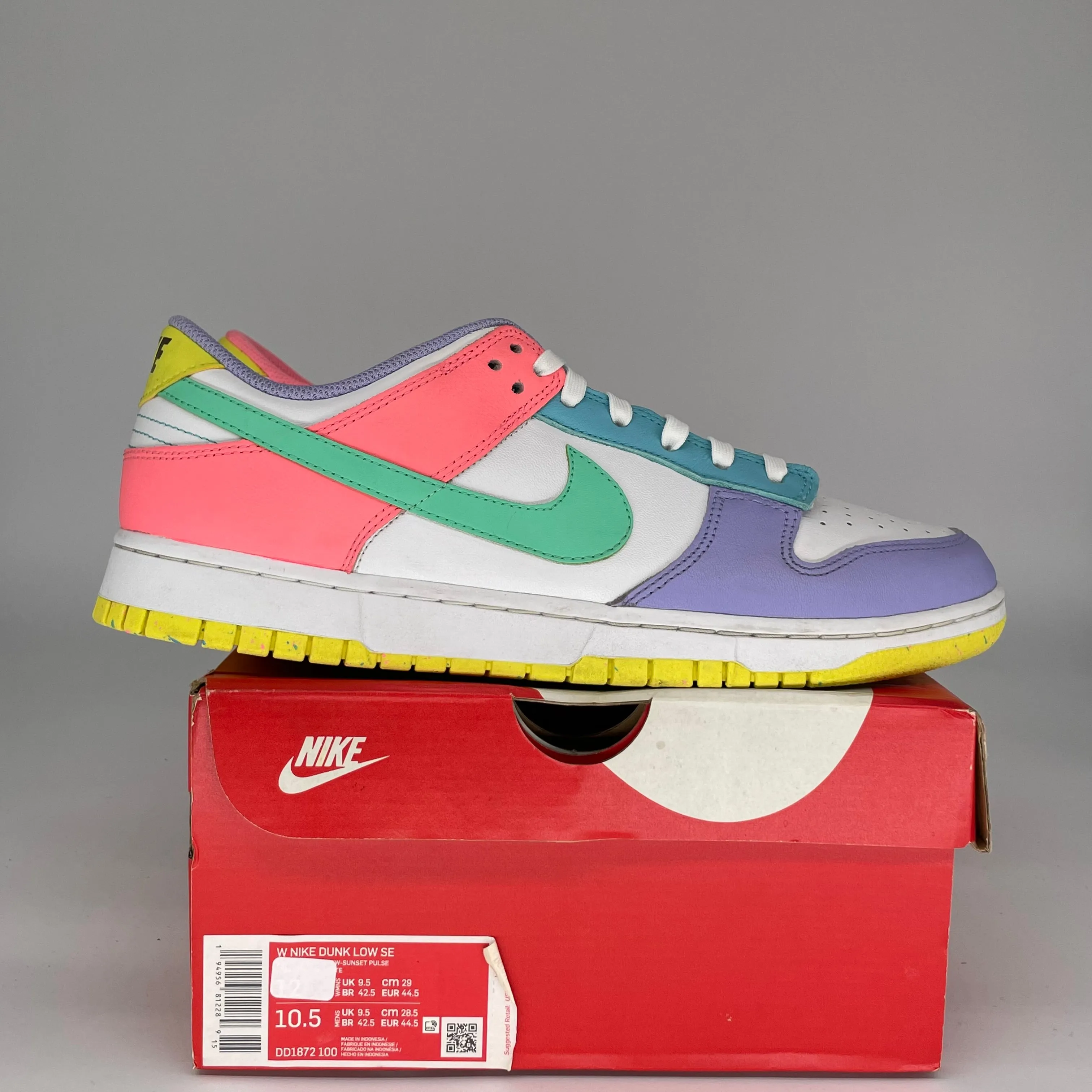 NIKE DUNK LOW EASTER CANDY W SIZE 10.5/12W DD1872-100