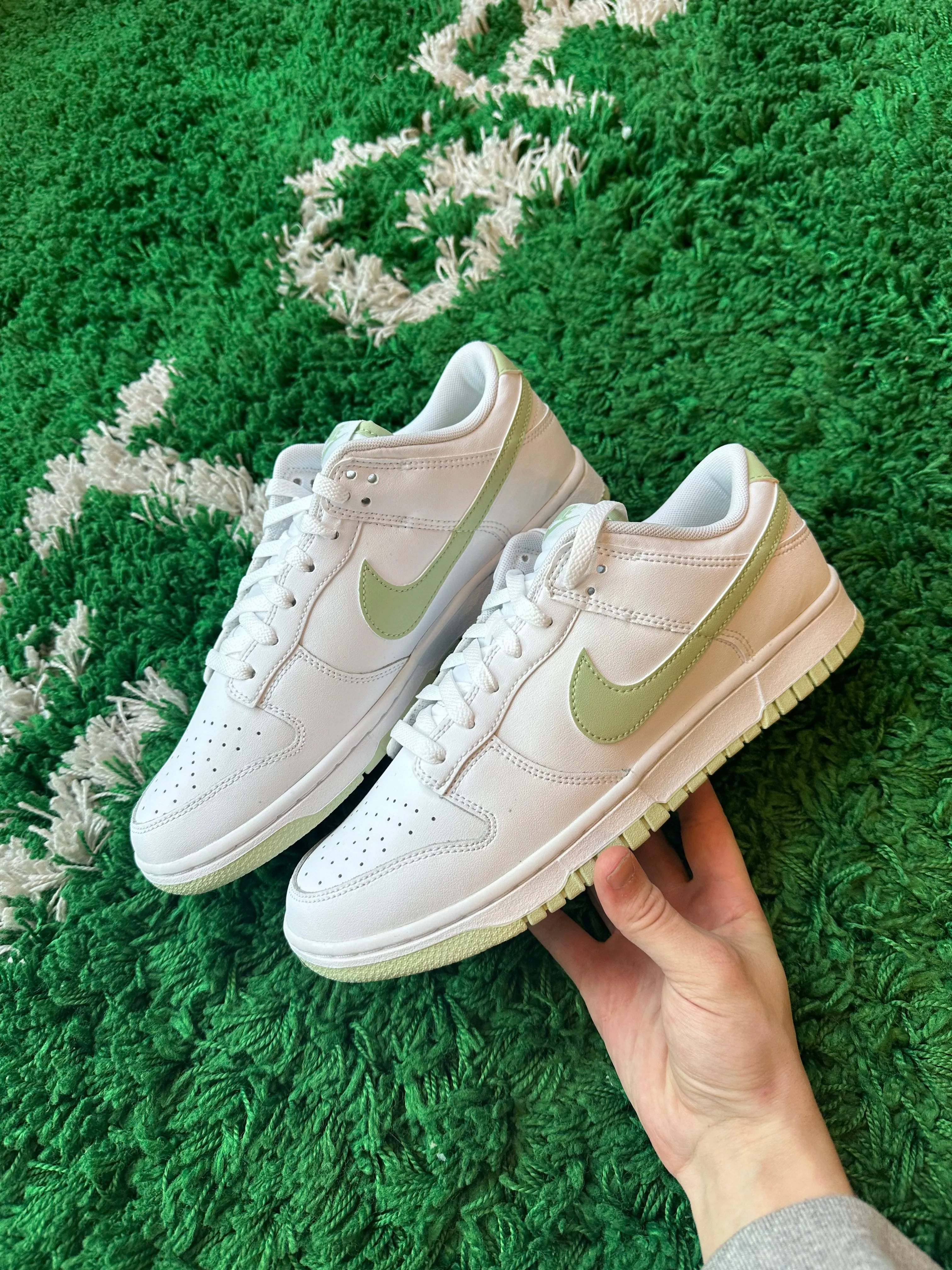 Nike Dunk Low “Honeydew”