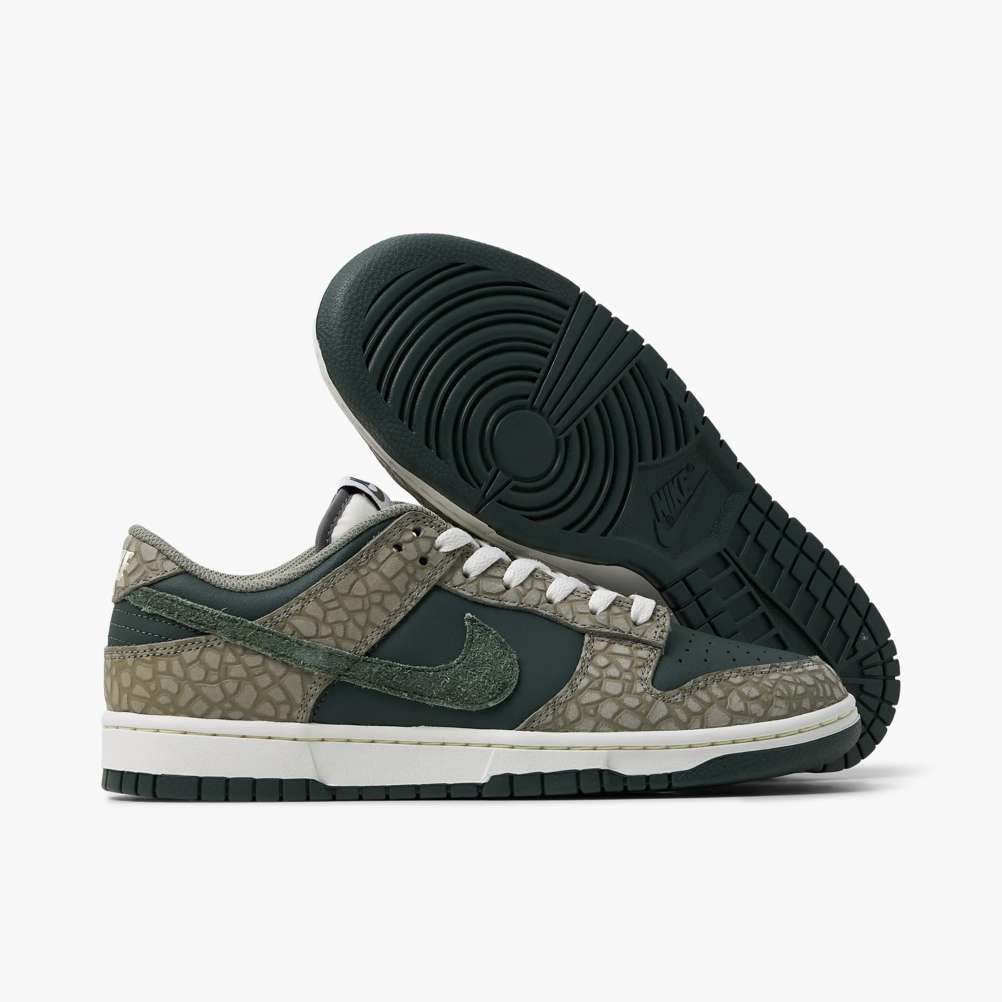 Nike Dunk Low PRM Dark Stucco / Vintage Green - Summit White