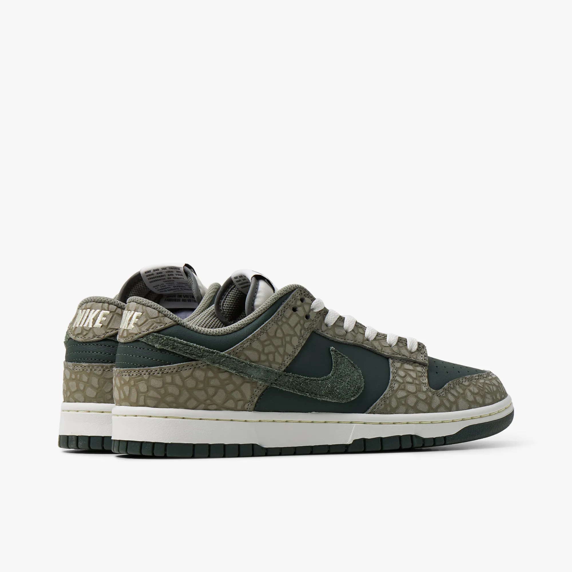 Nike Dunk Low PRM Dark Stucco / Vintage Green - Summit White