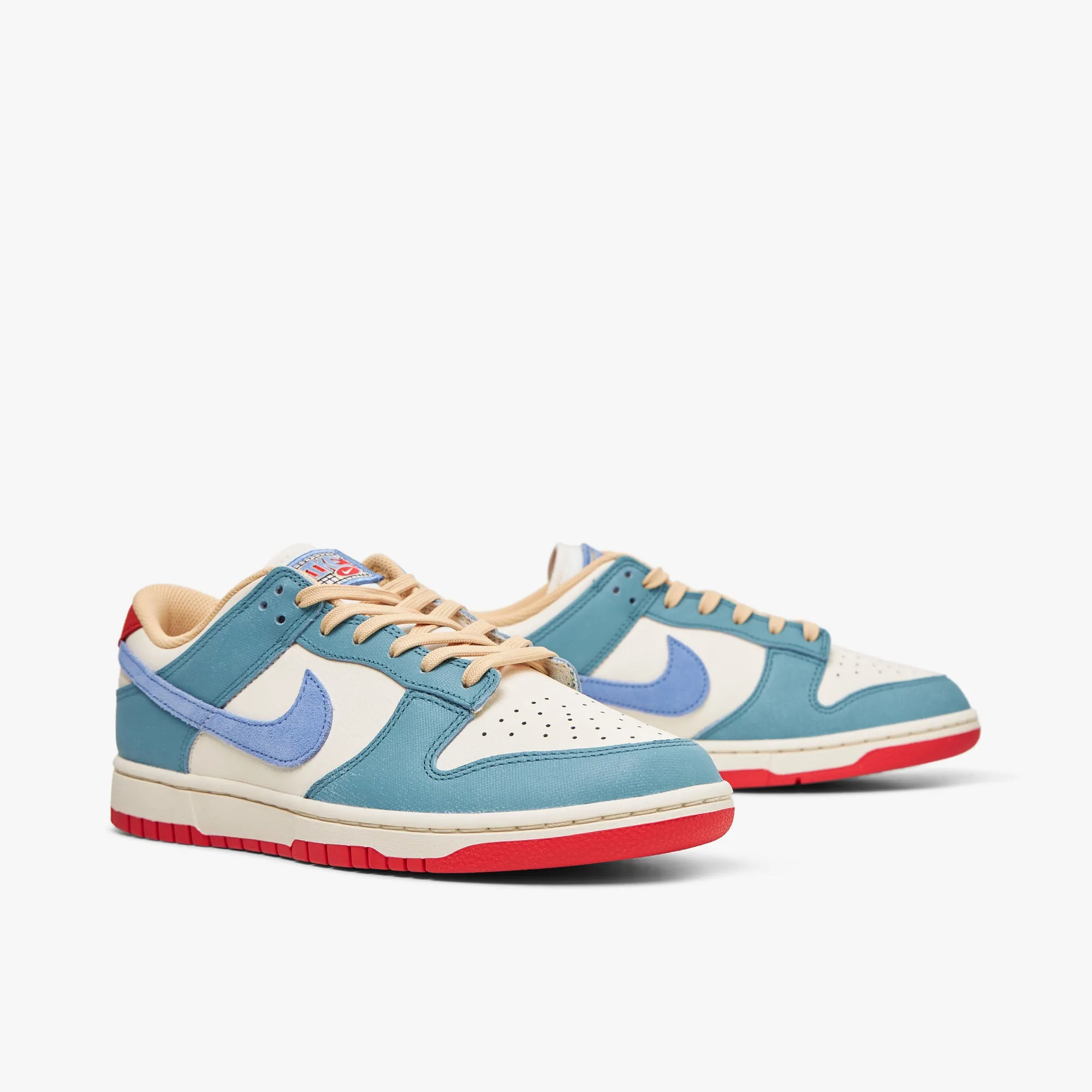 Nike Dunk Low PRM Pale Ivory / Royal Pulse - Denim Turqoise