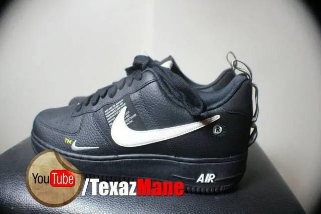 Nike men?s air force 1 size 9 utility low - black sample