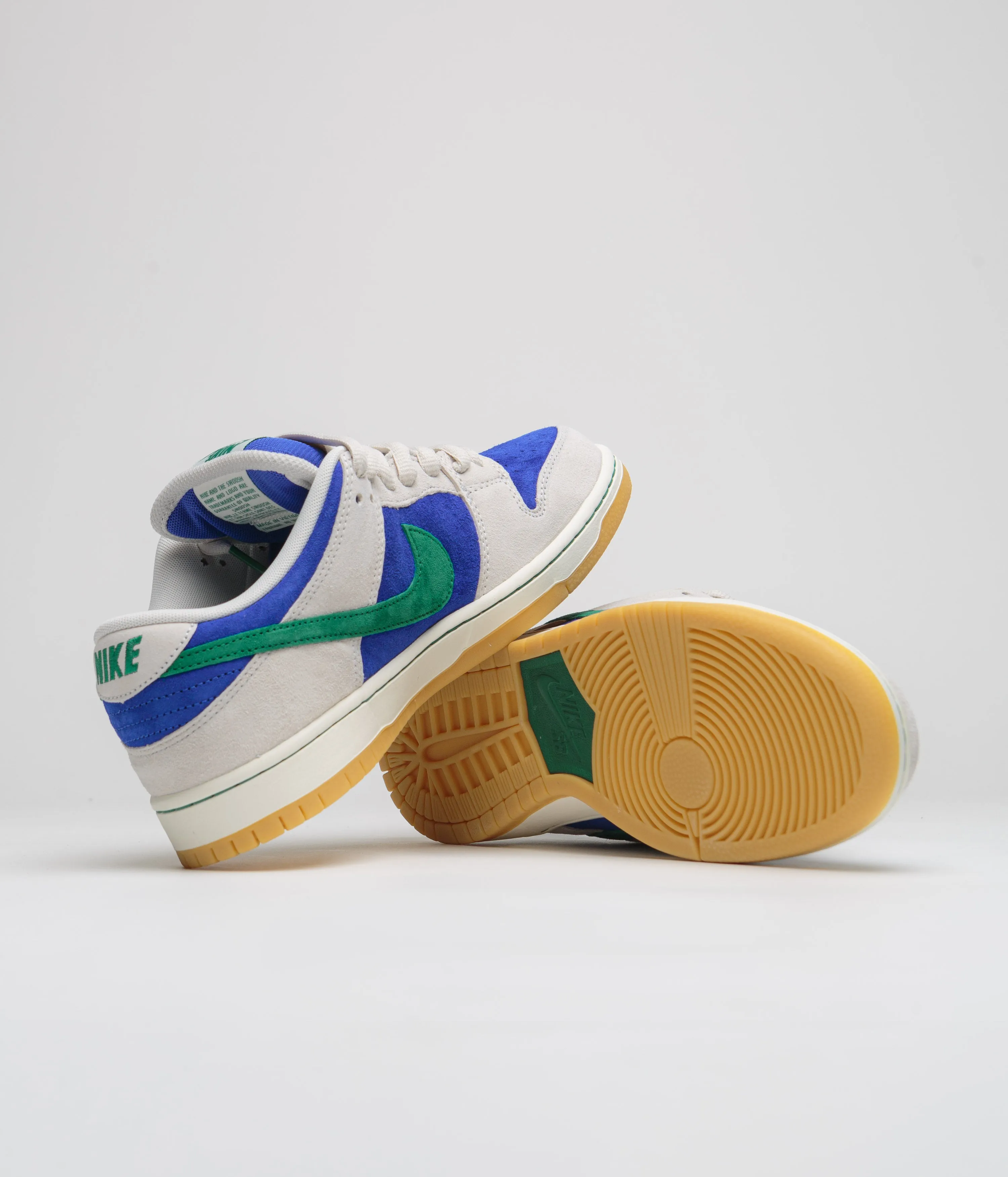 Nike SB Dunk Low Pro Shoes - Phantom / Malachite - Hyper Royal