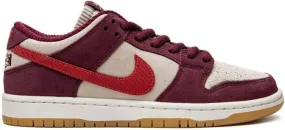 Nike SB Dunk Low Skate Like A Girl sneakers Red