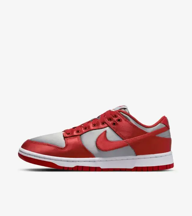 Nike W Dunk Low Satin - Varsity Red / Medium Grey