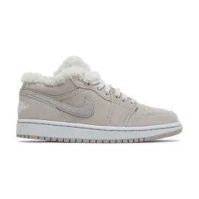 Nike women's air jordan 1 low se (sherpa fleece/ college grey/ pa