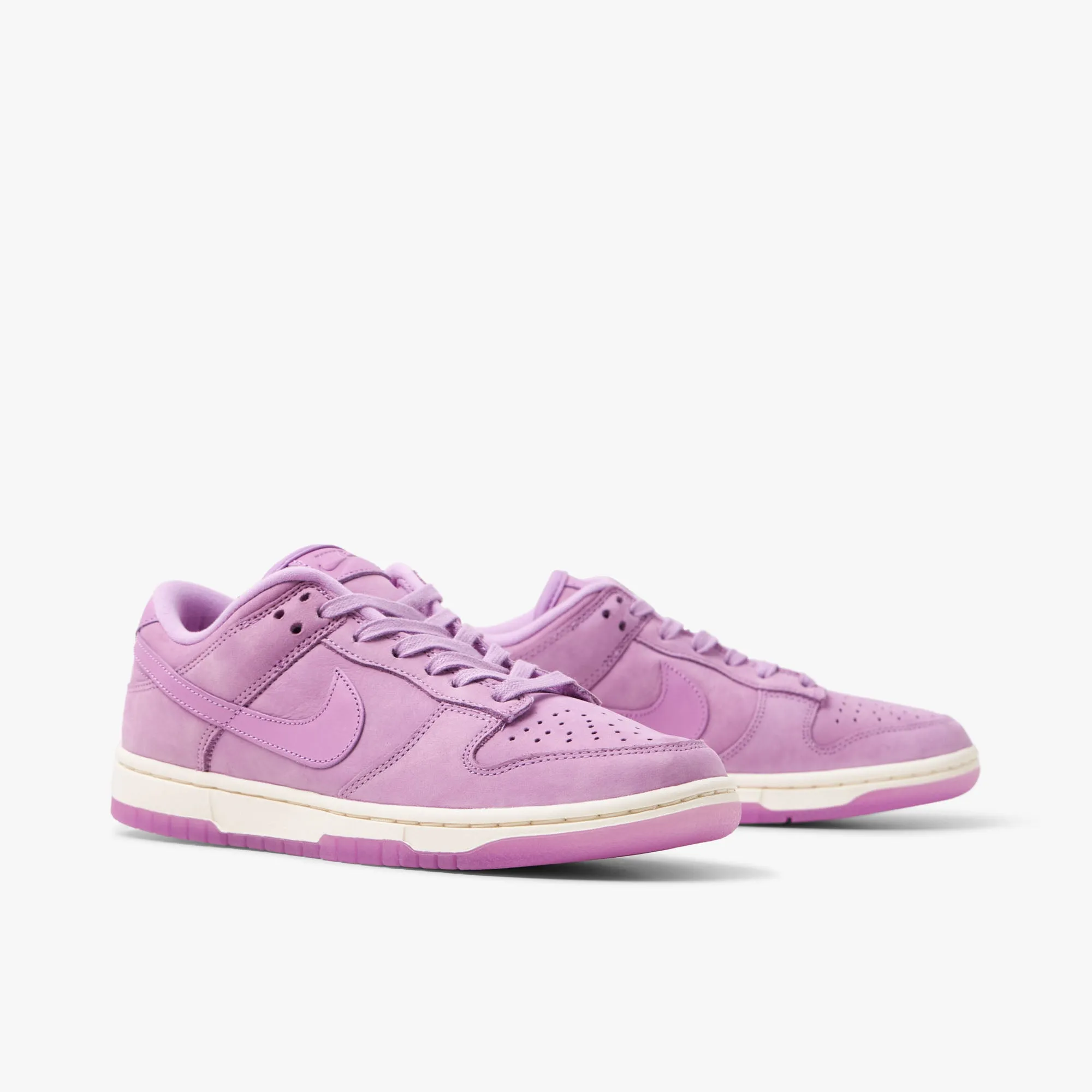 Nike Women's Dunk Low PRM MF / Rush Fuchsia