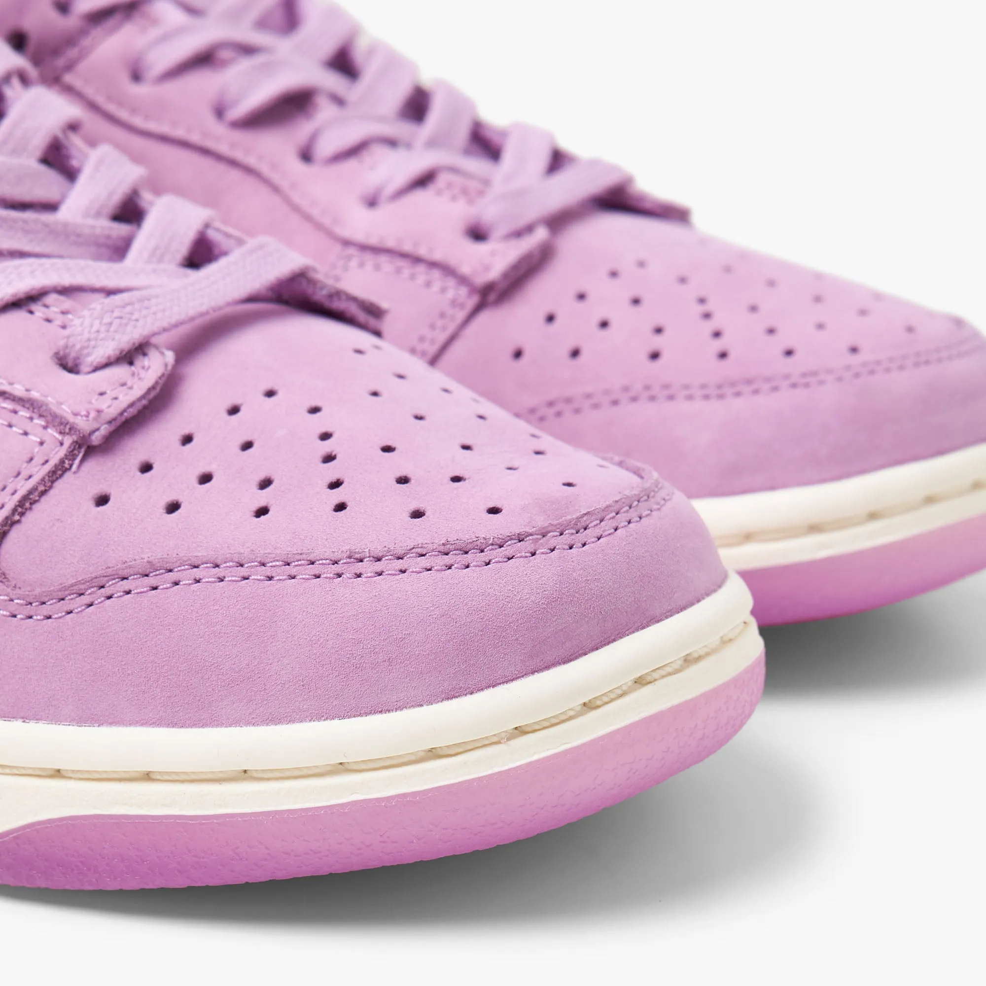 Nike Women's Dunk Low PRM MF / Rush Fuchsia