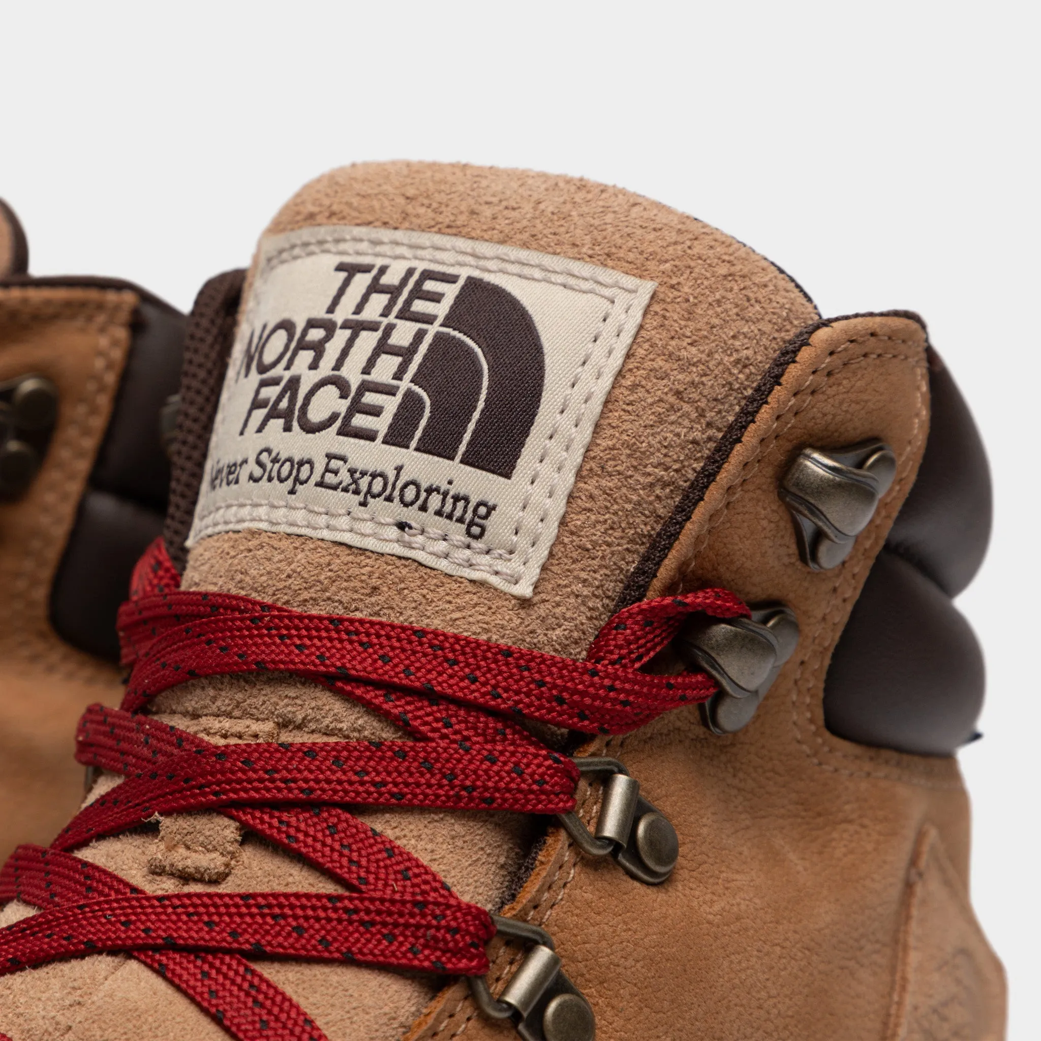 The North Face Back-To-Berkeley IV Leather Waterproof Boot Almond Butter / Demitasse Brown